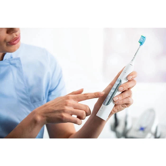 Philips 7400 Sonicare Expert Clean - white